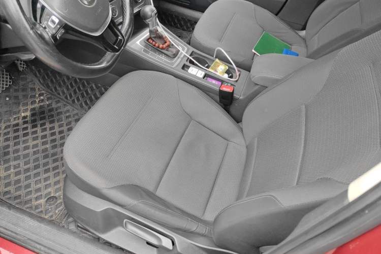 Used Volkswagen Golf 2015 1.4TSI Automatic Comfort Model Left Front Seat