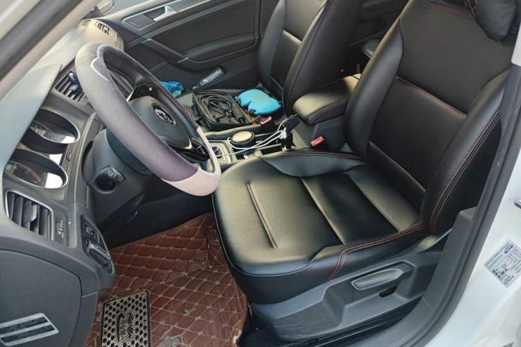 Used Volkswagen Golf 2015 1.4TSI Automatic Comfort Model Left Front Seat