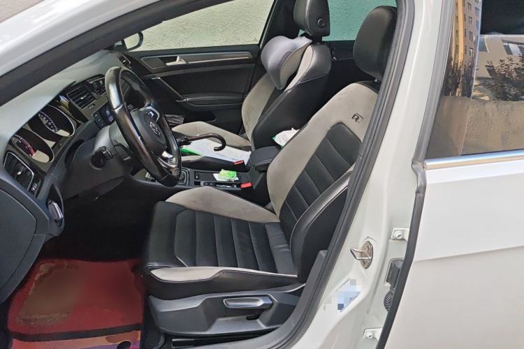 Used Volkswagen Golf 2015 1.4TSI Automatic R-Line Left Front Seat
