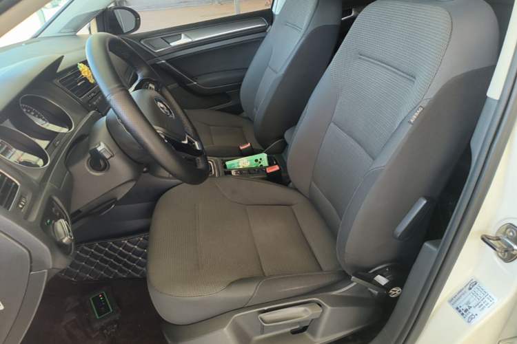 Used Volkswagen Golf 2015 1.6L Automatic Comfort Model Left Front Seat