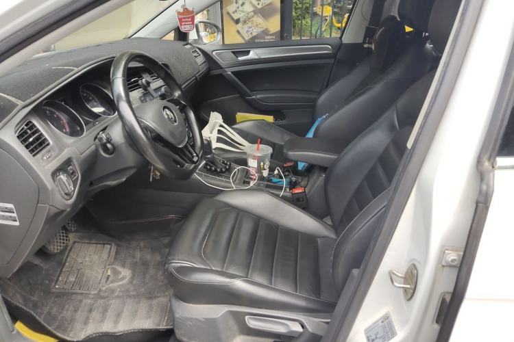 Used Volkswagen Golf 2015 1.6L Automatic Comfort Model Left Front Seat