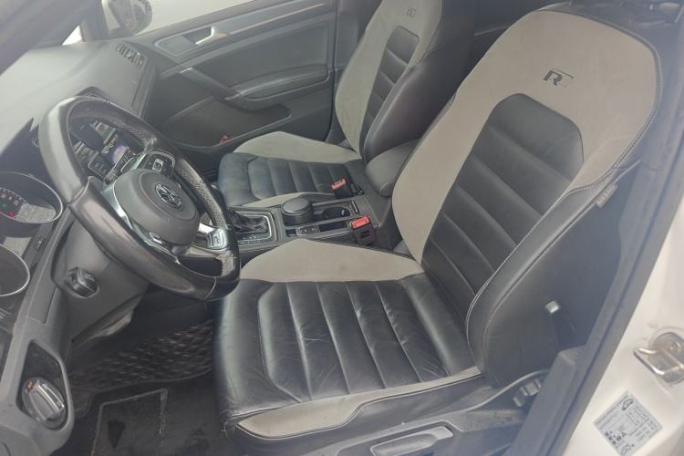 Used Volkswagen Golf 2015 1.4TSI Automatic R-Line Left Front Seat