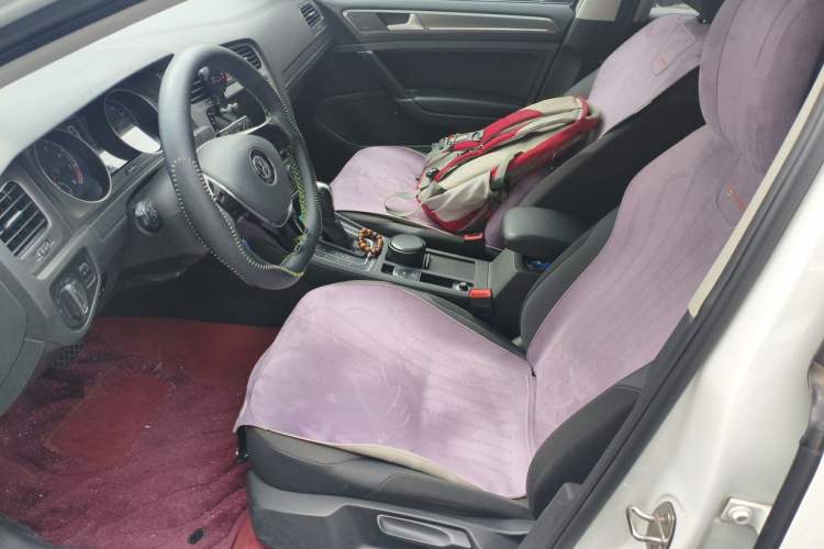Used Volkswagen Golf 2015 1.6L Automatic Comfort Model Left Front Seat