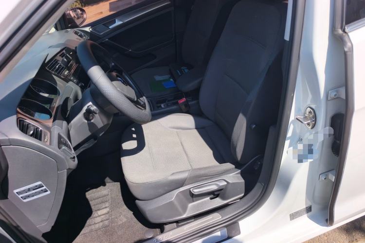 Used Volkswagen Golf 2015 1.4TSI Manual Comfort Model Left Front Seat