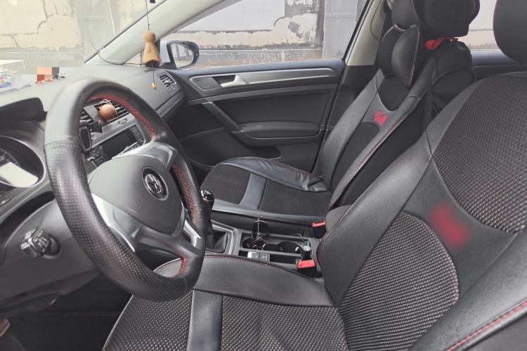 Used Volkswagen Golf 2015 1.4TSI Manual Comfort Model Left Front Seat