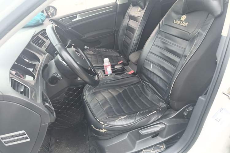 Used Volkswagen Golf 2015 1.4TSI Automatic Comfort Model Left Front Seat