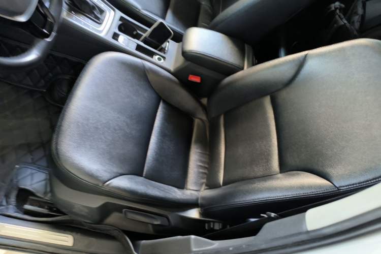 Used Volkswagen Golf 2015 1.6L Automatic Comfort Model Left Front Seat
