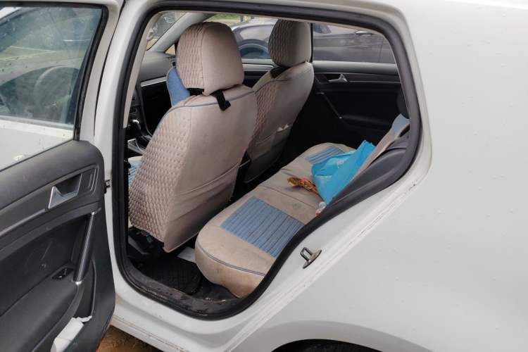 Used Volkswagen Golf 2015 1.6L Automatic Comfort Model Left Rear Seat
