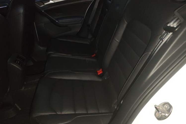 Used Volkswagen Golf 2015 1.4TSI Automatic Luxury Model Left Rear Seat