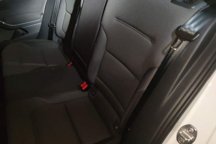 Used Volkswagen Golf 2015 1.4TSI Automatic Comfort Model Left Rear Seat