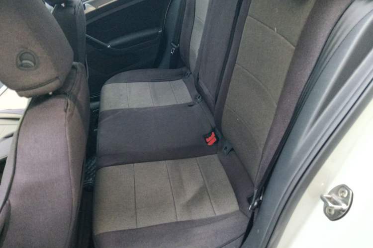 Used Volkswagen Golf 2015 1.4TSI Automatic Comfort Model Left Rear Seat