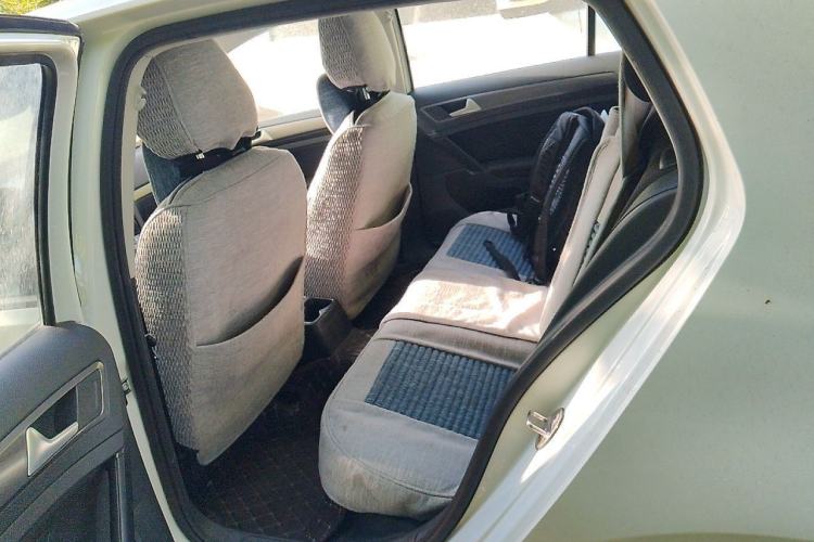 Used Volkswagen Golf 2015 1.6L Automatic Fashion Model Left Rear Seat