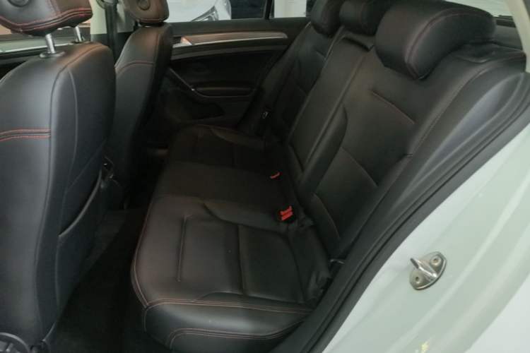 Used Volkswagen Golf 2015 1.4TSI Automatic Comfort Model Left Rear Seat