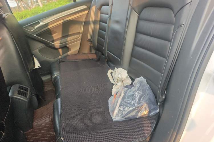 Used Volkswagen Golf 2015 1.4TSI Automatic Luxury Model Left Rear Seat