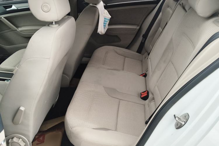 Used Volkswagen Golf 2015 1.6L Automatic Comfort Model Left Rear Seat