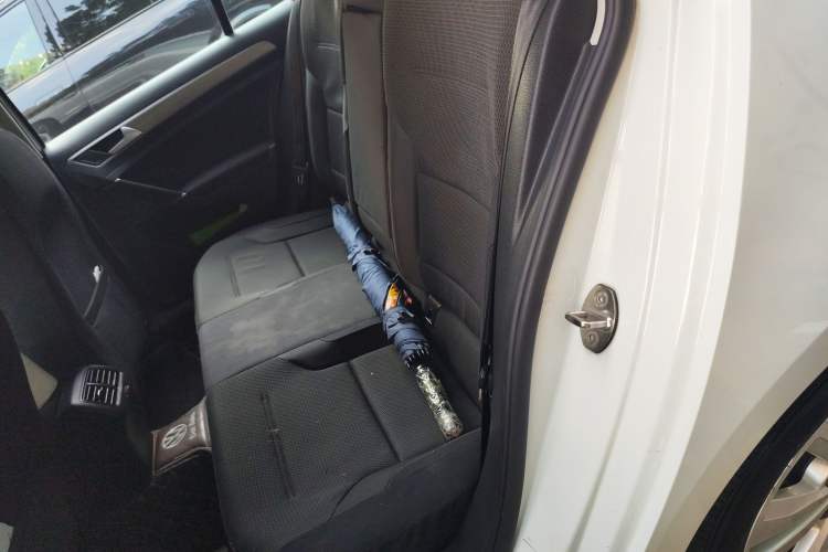 Used Volkswagen Golf 2015 1.4TSI Comfort Travel Edition Left Rear Seat