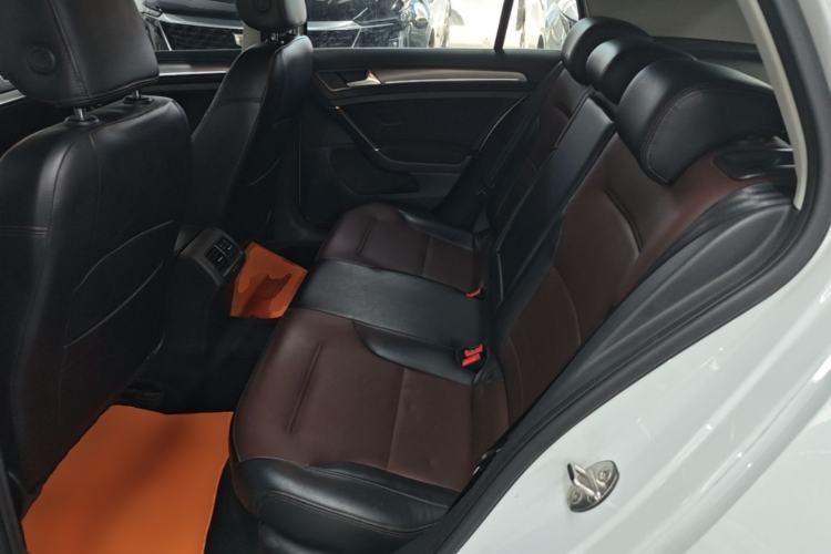 Used Volkswagen Golf 2015 1.6L Automatic Comfort Model Left Rear Seat