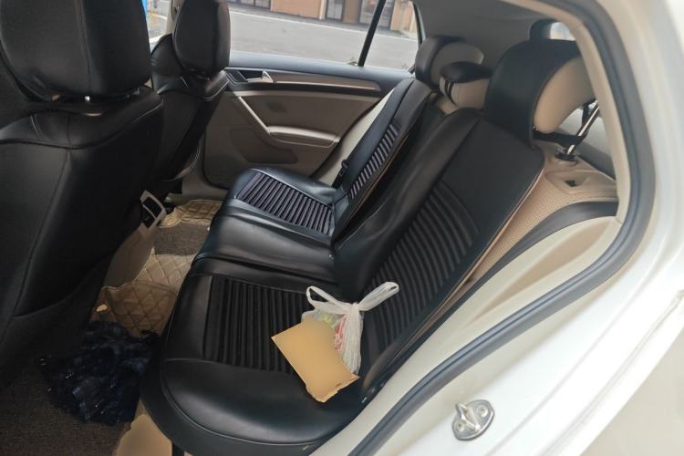 Used Volkswagen Golf 2015 1.6L Automatic Comfort Model Left Rear Seat