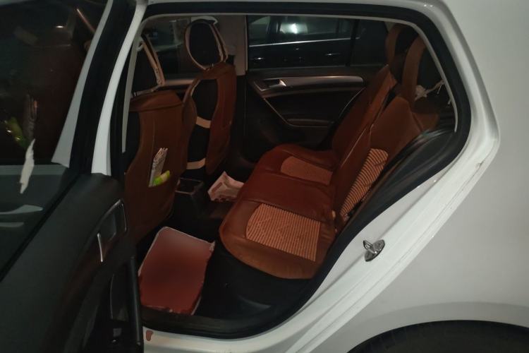 Used Volkswagen Golf 2015 1.6L Automatic Fashion Model Left Rear Seat