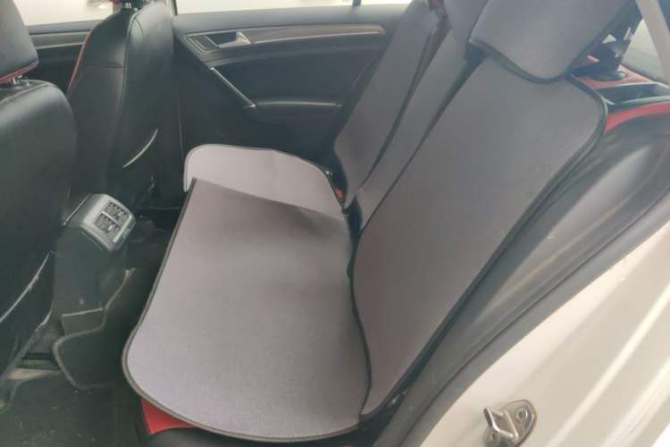 Used Volkswagen Golf 2015 1.4TSI Automatic Comfort Model Left Rear Seat