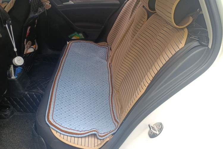 Used Volkswagen Golf 2015 1.6L Automatic Fashion Model Left Rear Seat