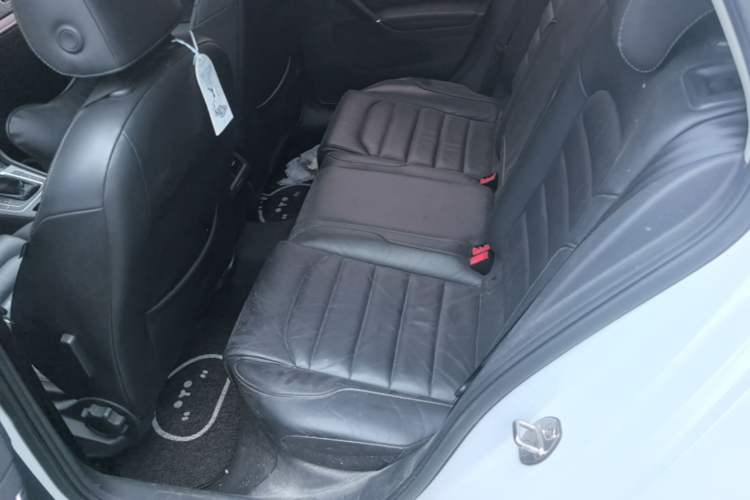 Used Volkswagen Golf 2015 1.4TSI Automatic Luxury Model Left Rear Seat