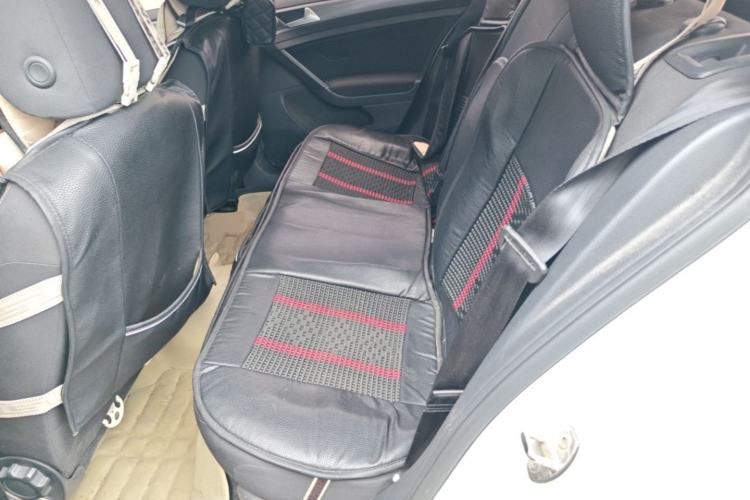 Used Volkswagen Golf 2015 1.6L Automatic Fashion Model Left Rear Seat