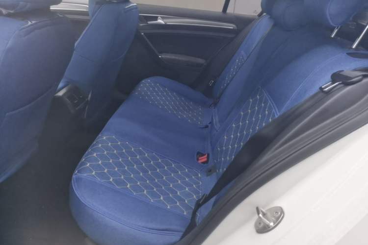 Used Volkswagen Golf 2015 1.4TSI Automatic Comfort Model Left Rear Seat