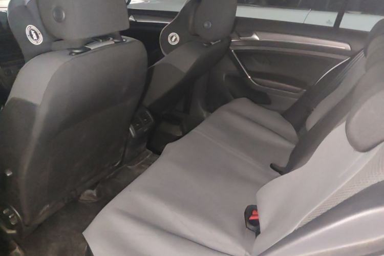 Used Volkswagen Golf 2015 1.6L Automatic Comfort Model Left Rear Seat