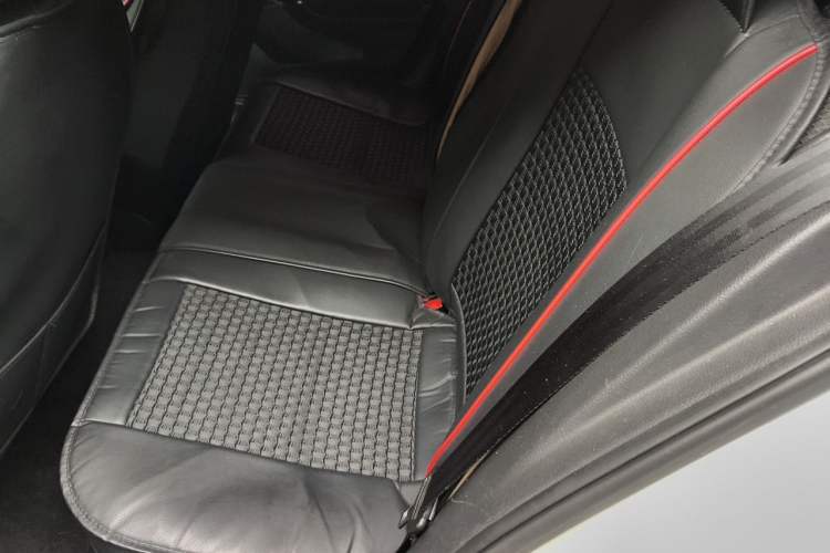 Used Volkswagen Golf 2015 1.6L Automatic Comfort Model Left Rear Seat