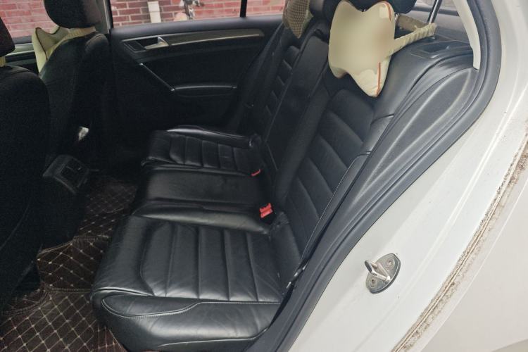 Used Volkswagen Golf 2015 1.4TSI Automatic Luxury Model Left Rear Seat