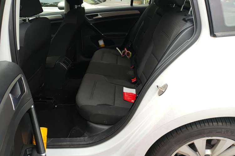 Used Volkswagen Golf 2015 1.4TSI Comfort Travel Edition Left Rear Seat