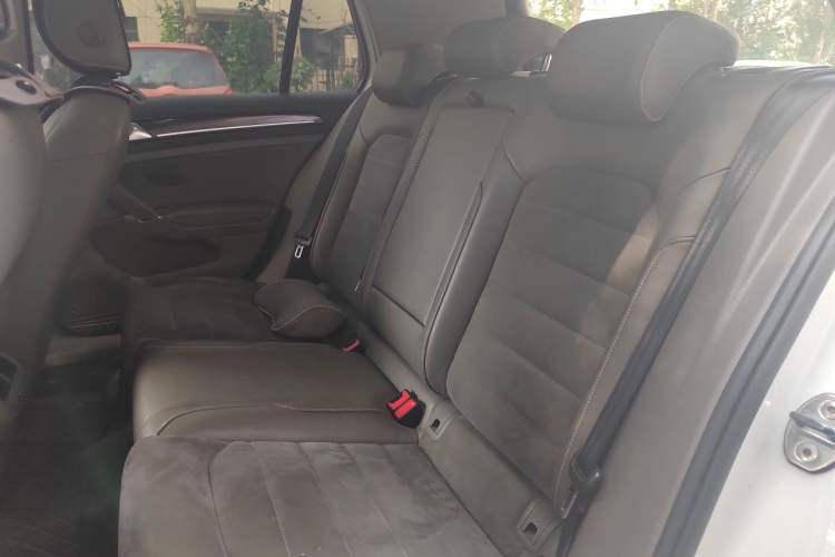 Used Volkswagen Golf 2015 1.4TSI Automatic Flagship Model Left Rear Seat