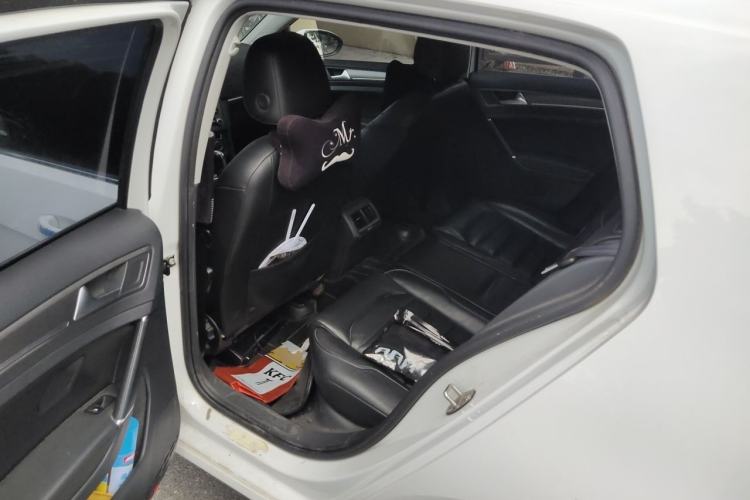 Used Volkswagen Golf 2015 1.6L Automatic Comfort Model Left Rear Seat