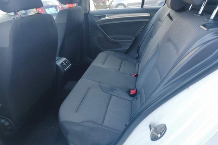 Used Volkswagen Golf 2015 1.4TSI Automatic Comfort Model Left Rear Seat