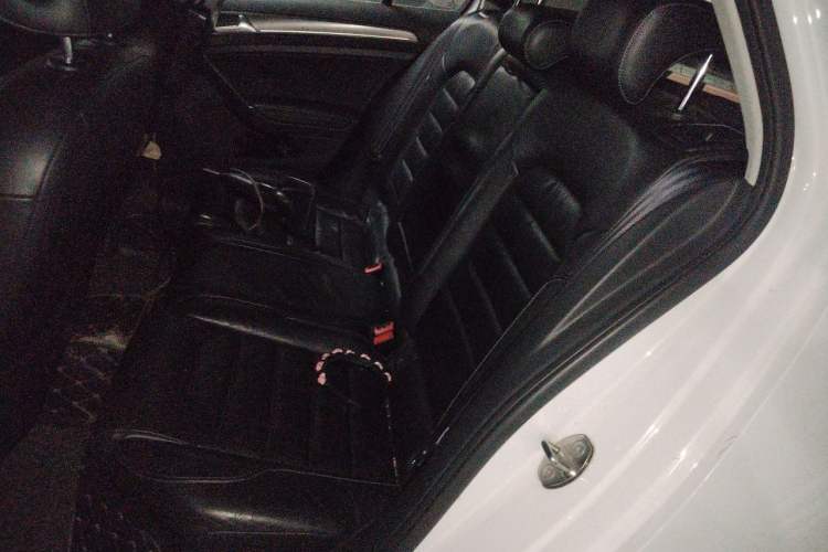 Used Volkswagen Golf 2015 1.4TSI Automatic Luxury Model Left Rear Seat