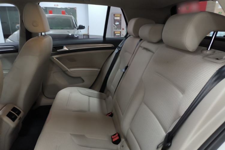 Used Volkswagen Golf 2015 1.6L Automatic Comfort Model Left Rear Seat