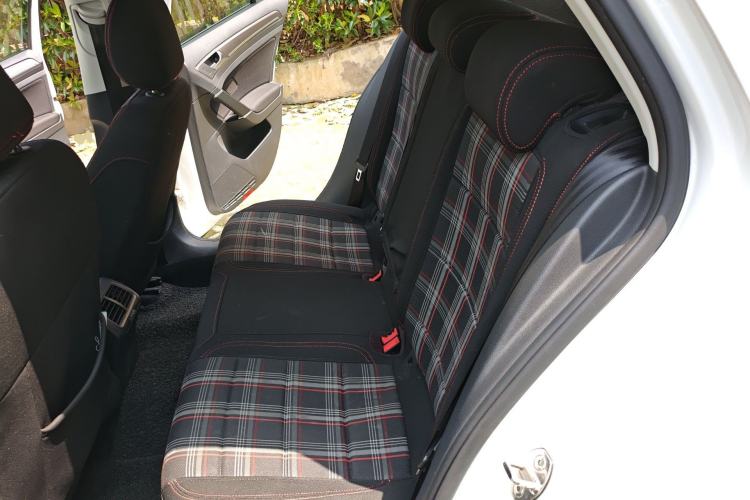 Used Volkswagen Golf 2015 1.4TSI Automatic Comfort Model Left Rear Seat