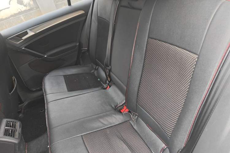 Used Volkswagen Golf 2015 1.4TSI Manual Comfort Model Left Rear Seat