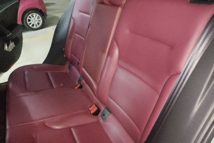 Used Volkswagen Golf 2015 1.6L Automatic Comfort Model Left Rear Seat