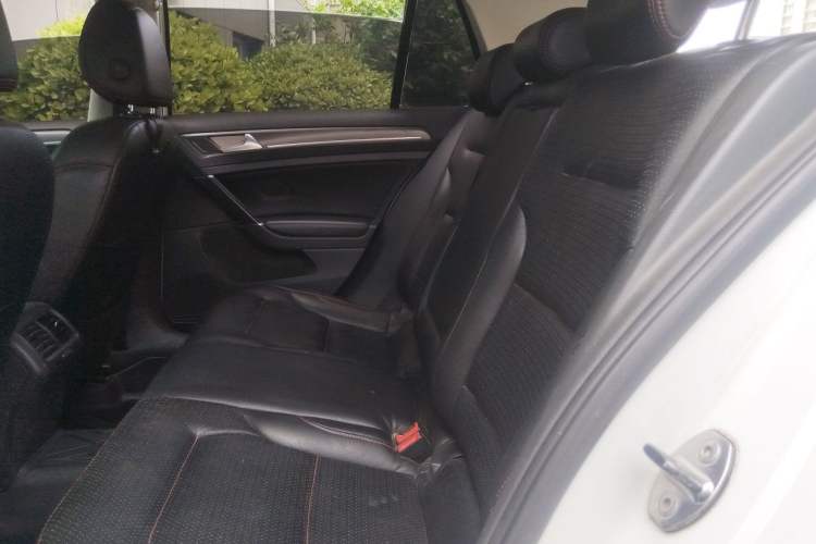 Used Volkswagen Golf 2015 1.4TSI Automatic Comfort Model Left Rear Seat