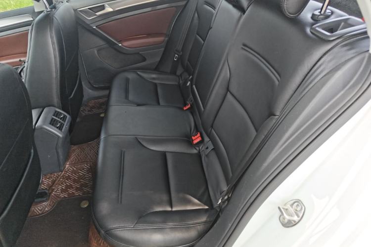 Used Volkswagen Golf 2015 1.6L Automatic Comfort Model Left Rear Seat