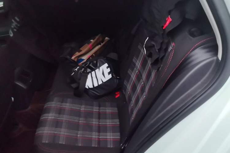 Used Volkswagen Golf 2015 1.4TSI Automatic Comfort Model Left Rear Seat