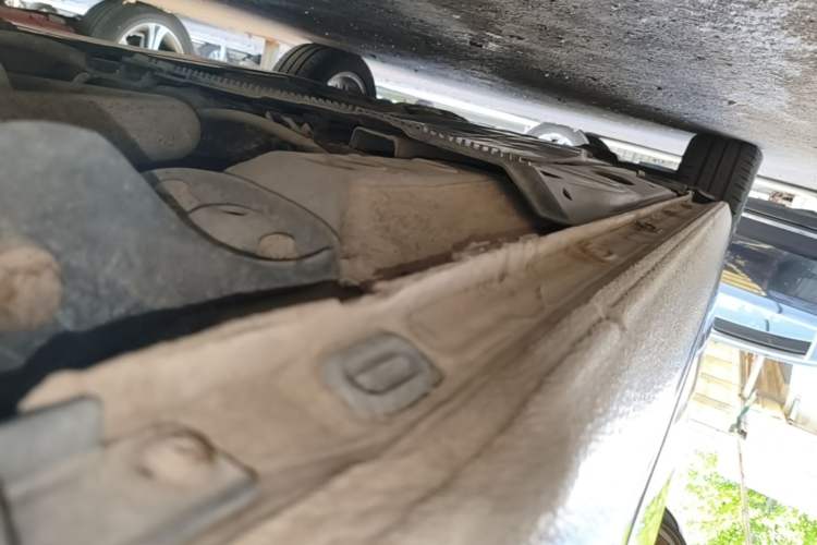 Used Volkswagen Golf 2015 1.4TSI Automatic Comfort Model Left Side Sill