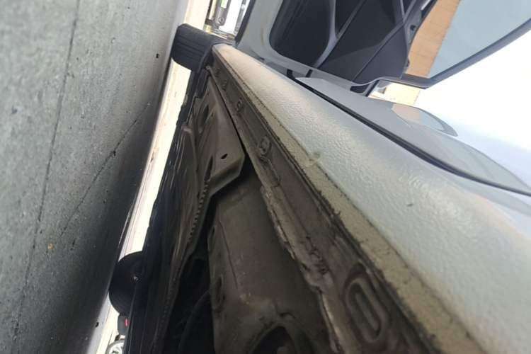 Used Volkswagen Golf 2015 1.6L Manual Fashion Edition Left Side Sill