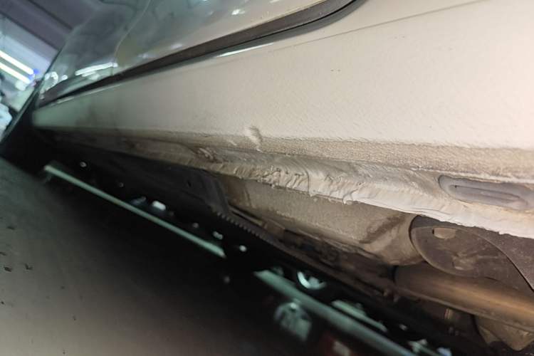 Used Volkswagen Golf 2015 1.4TSI Automatic Comfort Model Left Side Sill