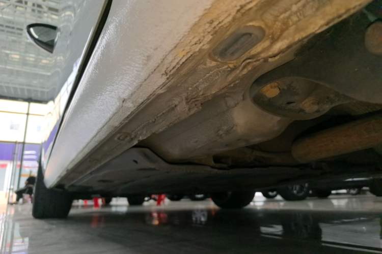Used Volkswagen Golf 2015 1.4TSI Automatic Comfort Model Left Side Sill