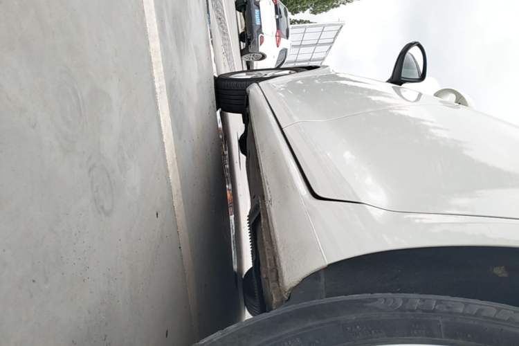 Used Volkswagen Golf 2015 1.6L Automatic Comfort Model Left Side Sill