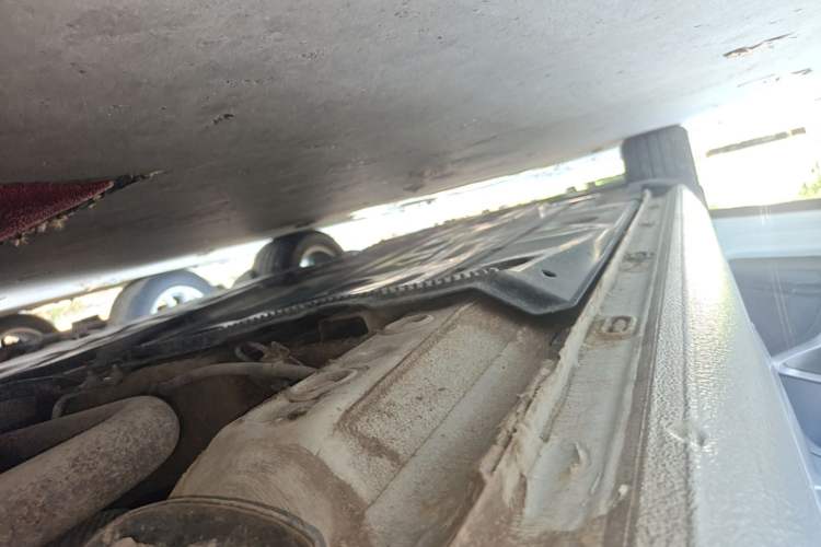 Used Volkswagen Golf 2015 1.4TSI Automatic Luxury Model Left Side Sill