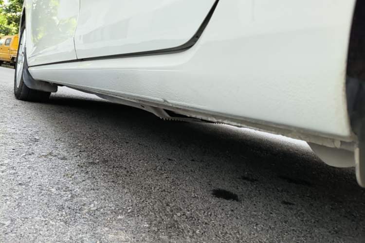 Used Volkswagen Golf 2015 1.4TSI Automatic Comfort Model Left Side Sill